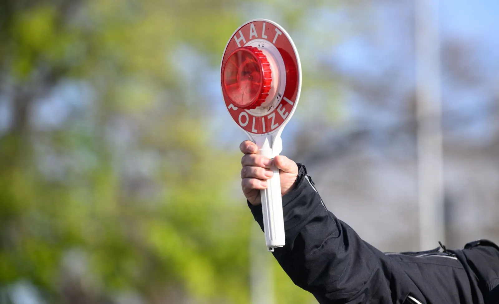 Acht Menschen in einem Golf: Niemand war angeschnallt