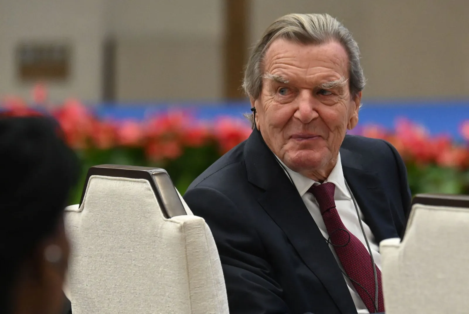 Alt-Kanzler Schröder überraschend bei Forum in China