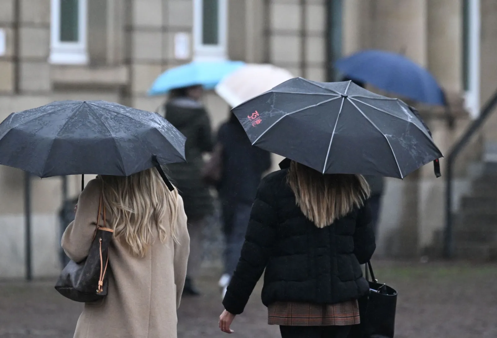 Regen zieht ab – Zum Wochenstart zeigt sich wieder die Sonne