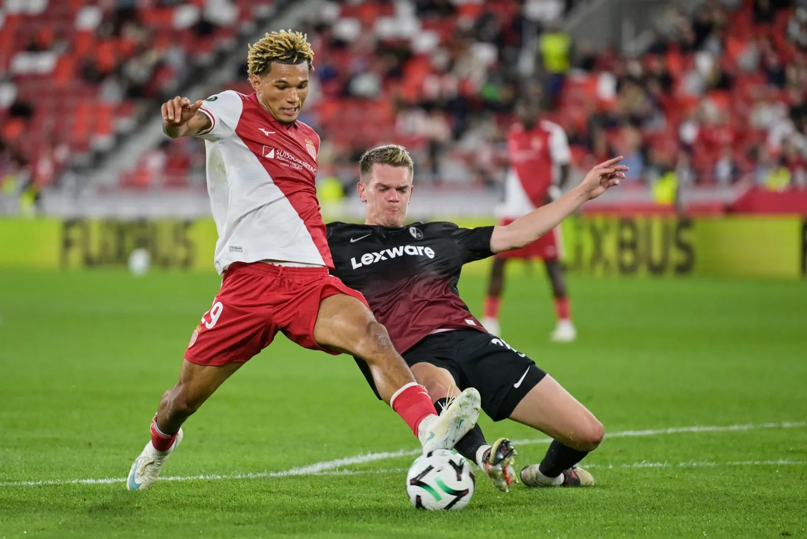 Brunner trifft sehenswert: Freiburg verliert in Monaco klar