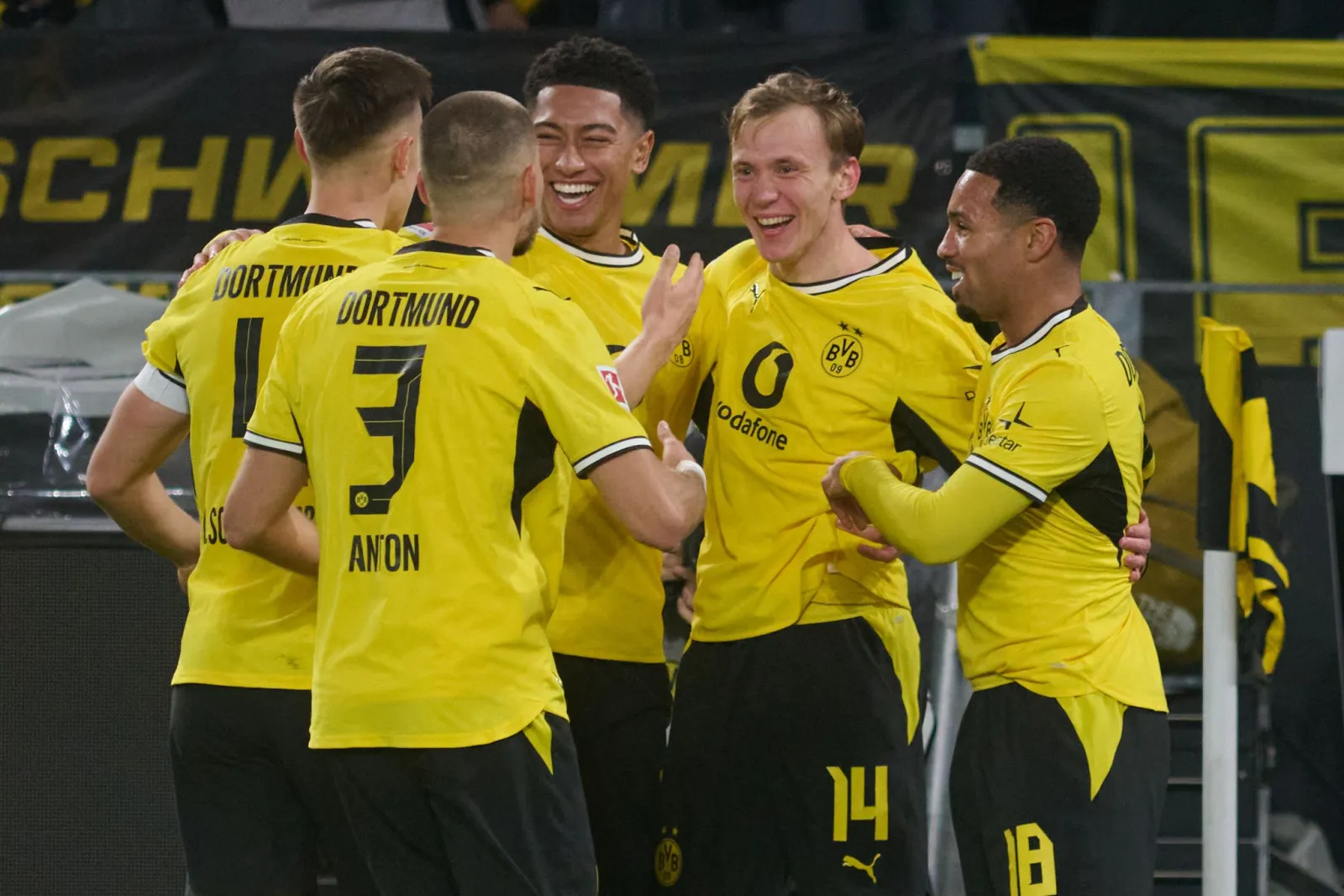 BVB übernimmt Tabellenspitze - Füllkrug lässt Werder jubeln