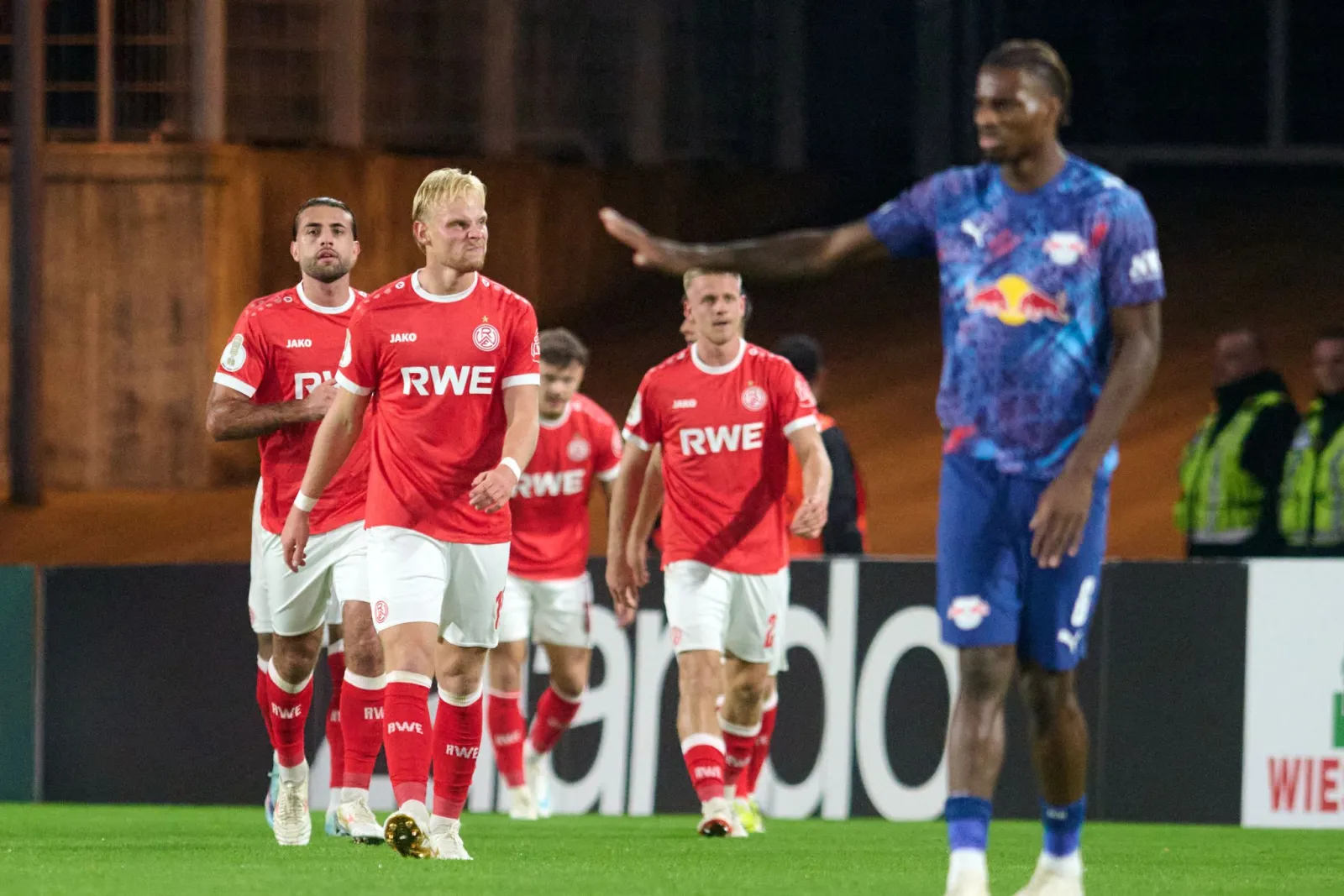 Dank Baumgartner: Leipzig entgeht Pokal-Blamage in Essen
