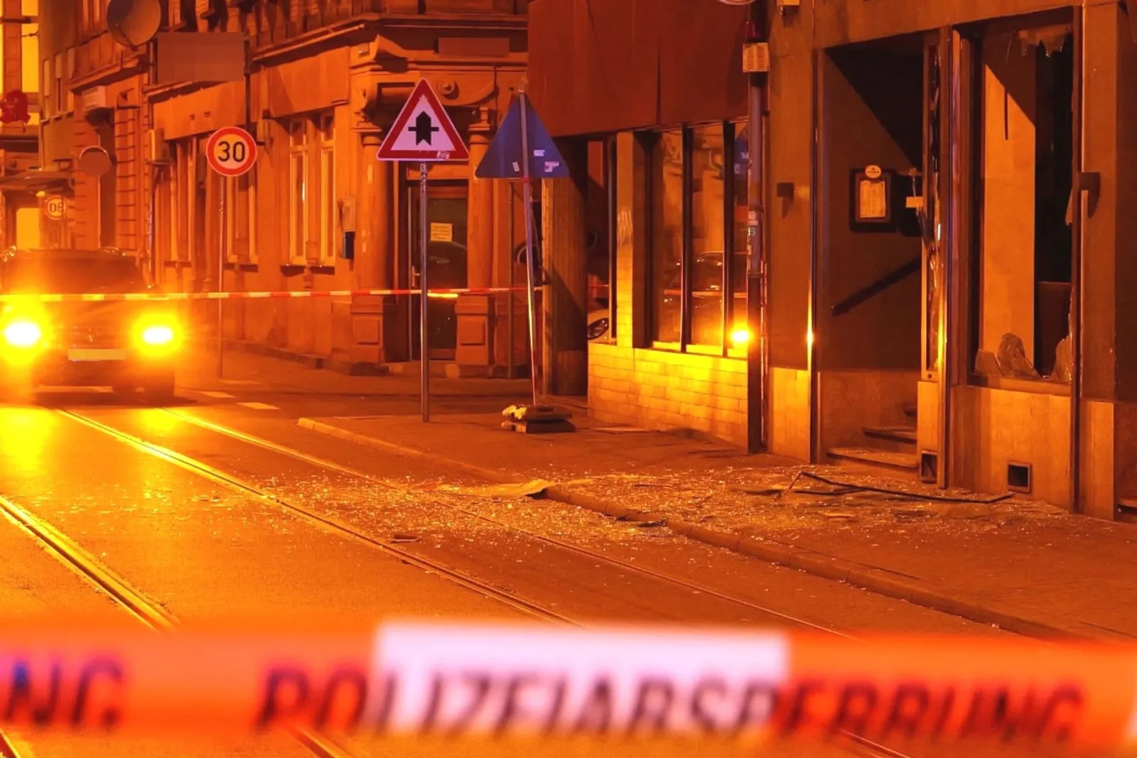 Explosion in Mannheimer Café - Angriff mit Sprengkörper?