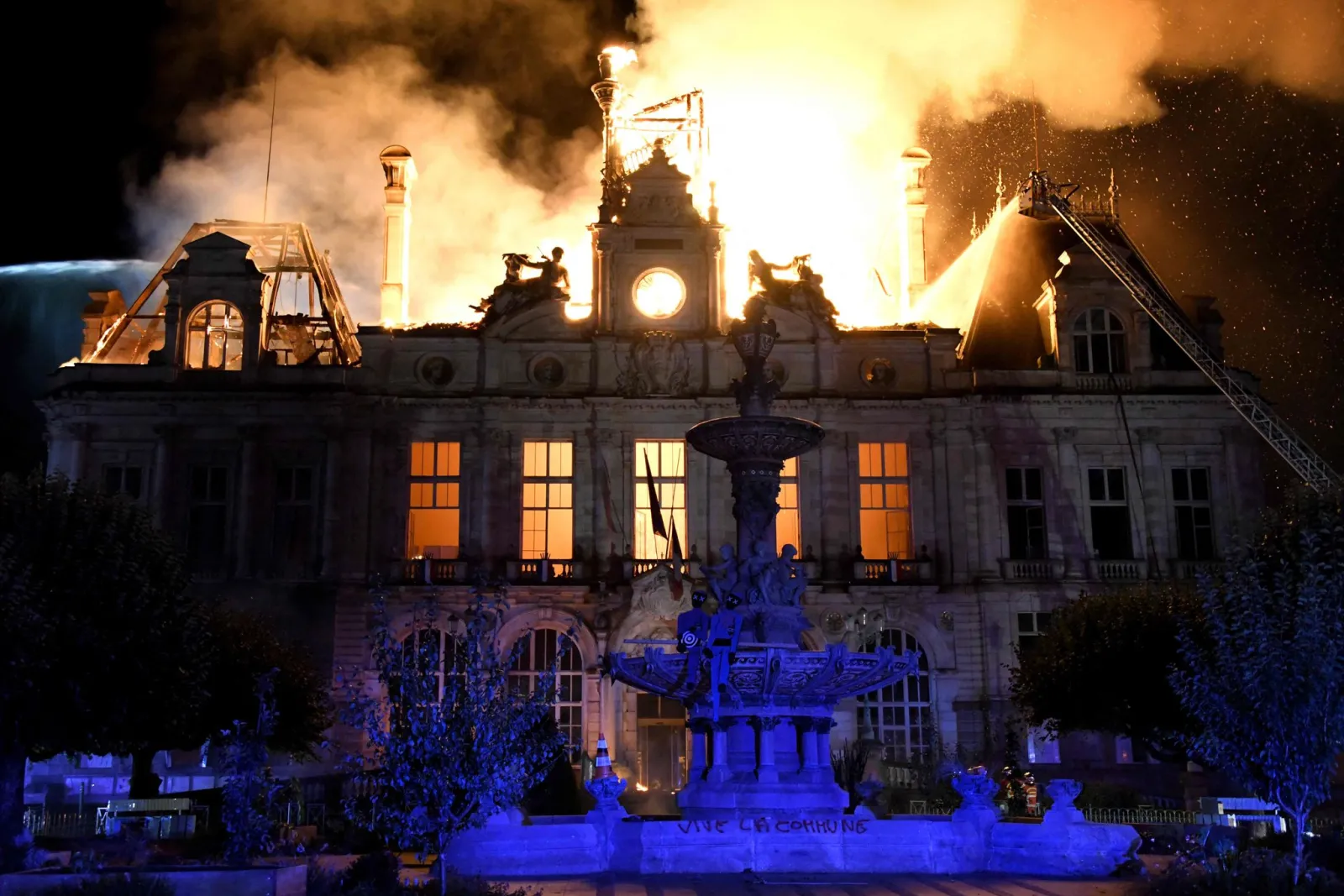 Festnahme nach Brandstiftung im Rathaus von Limoges