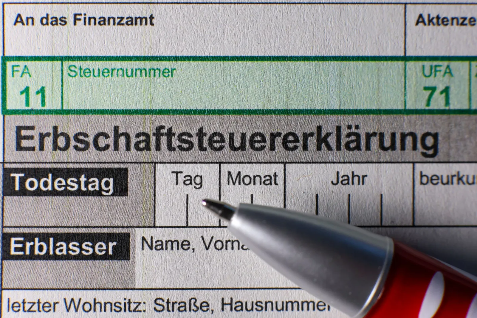 Firmenerben bevorzugt? Karlsruhe prüft Steuerprivilegien