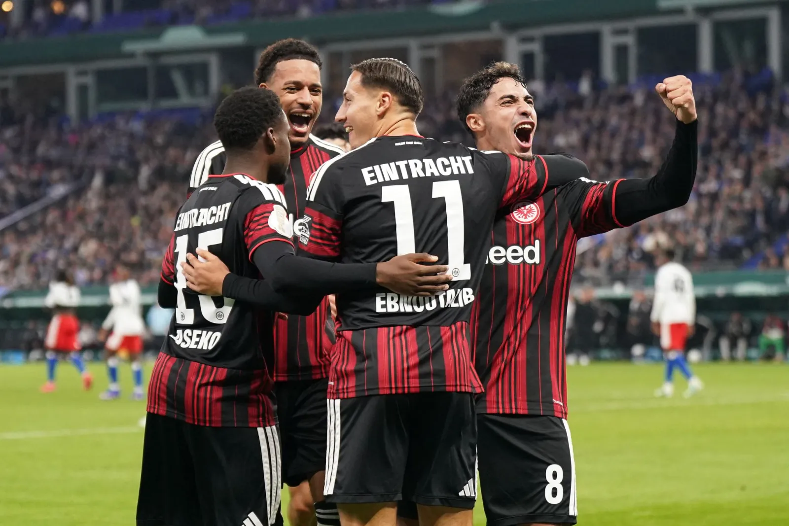 Frankfurt im Pokal souverän weiter: 3:1 bei HSV-Notelf