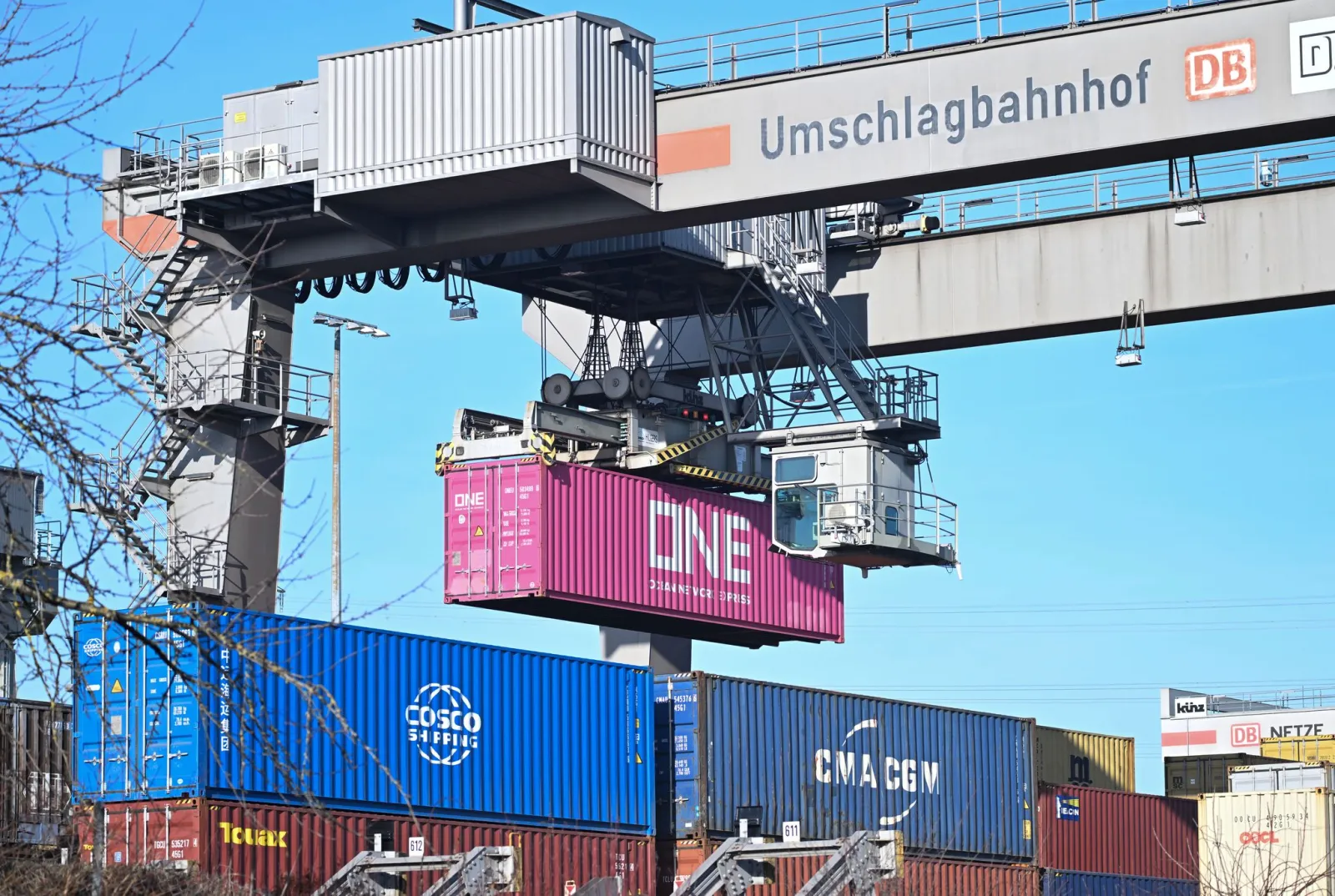Industrie gewinnt Zuversicht – China bleibt Sorgenpunkt