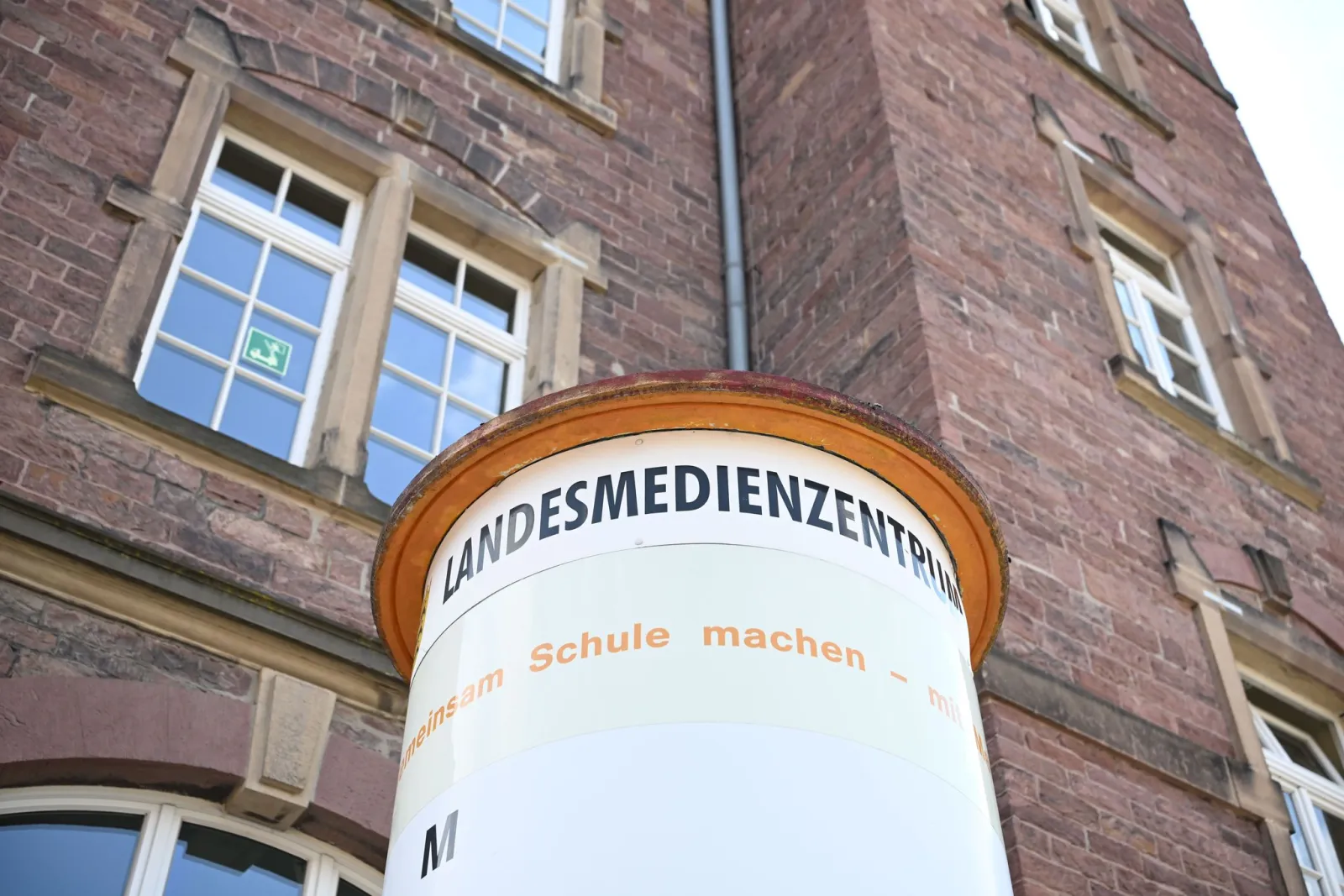 Nach Skandal: Chef des Landesmedienzentrums räumt Posten