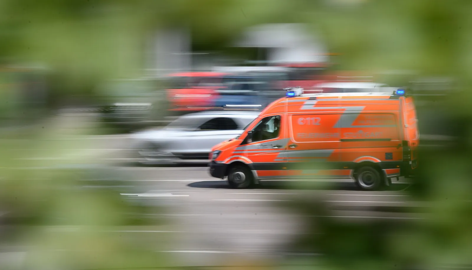 Senior nach schief gelaufenem Ausparken schwer verletzt