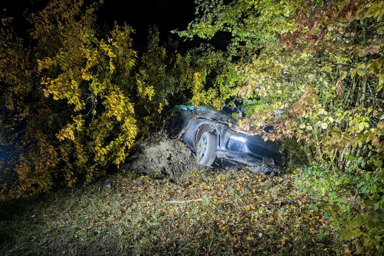 Totalschaden nach Unfall mit Luxus-Ferrari