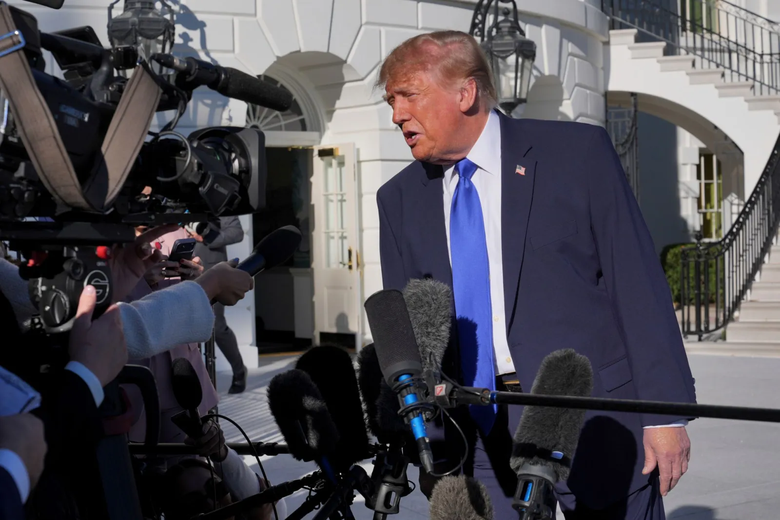 Trump: Musk hat Starlink-Drosselung für Ukraine aufgehoben