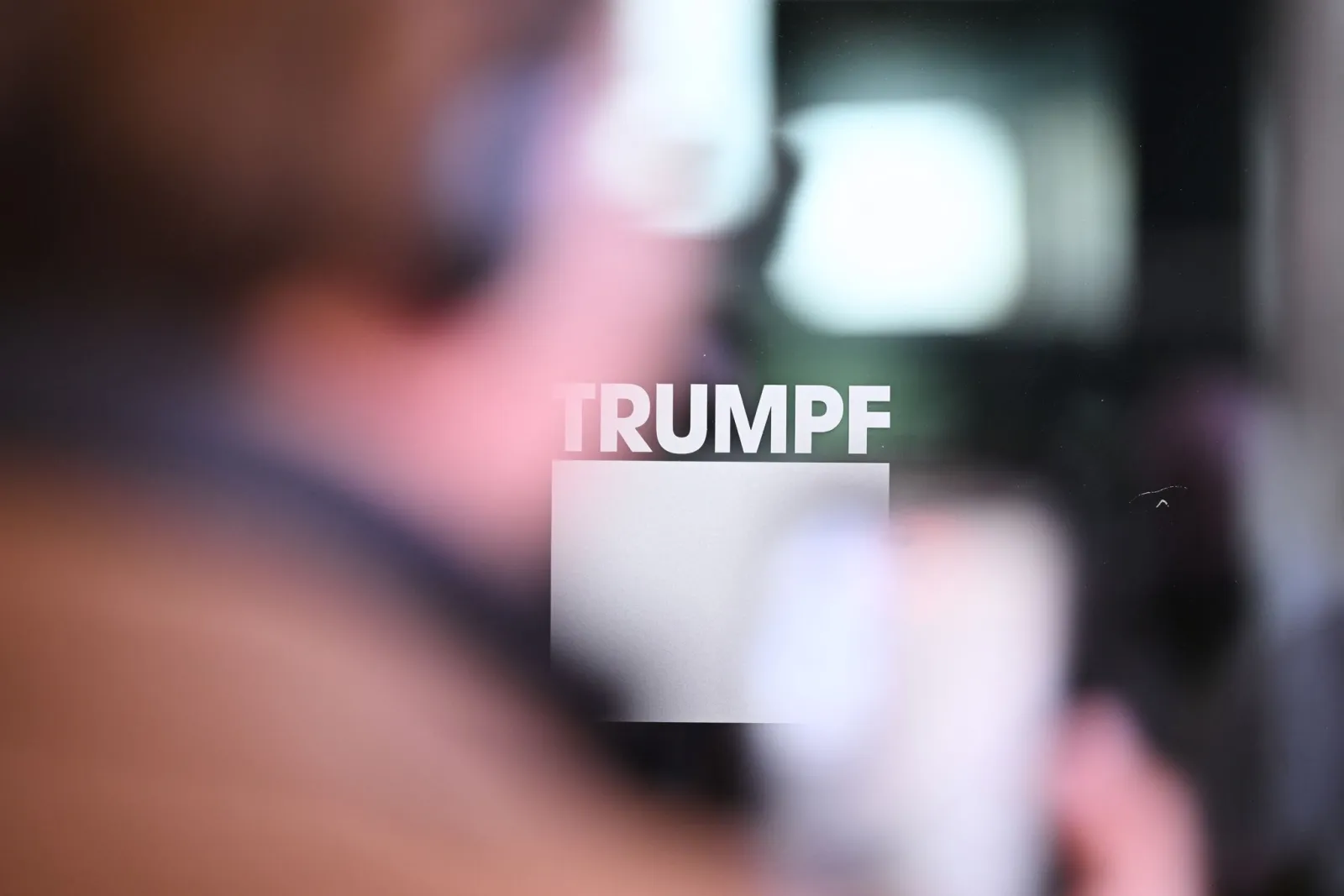 Trumpf macht wieder Gewinn - Aufträge stimmen optimistisch