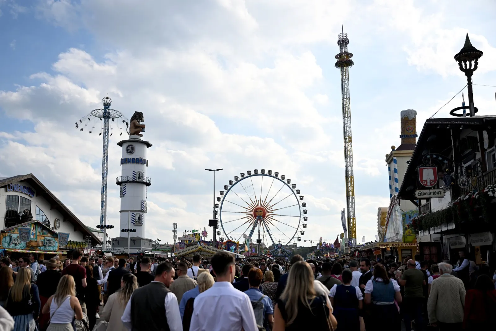Was es mit dem Streit um die Wiesn-Zelte auf sich hat